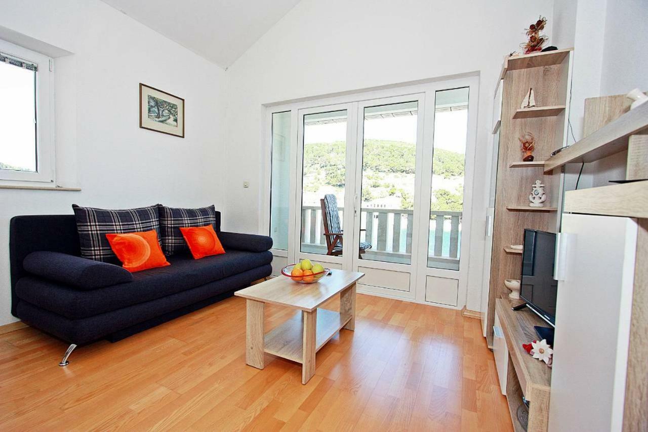 Apartmani Nila Pucisca Kültér fotó